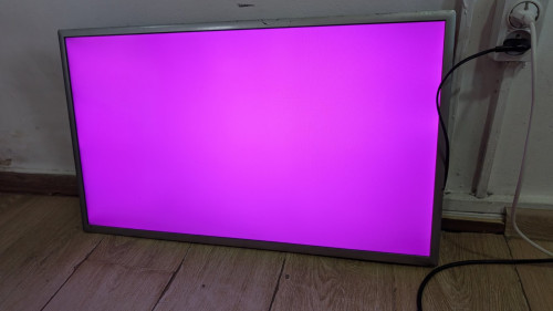 ტელევიზორი SAMSUNG UE32K5550 ID:562389-R