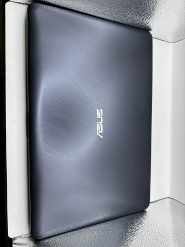 ნოუთბუქი ASUS I3-8130U ID : 0001-IV